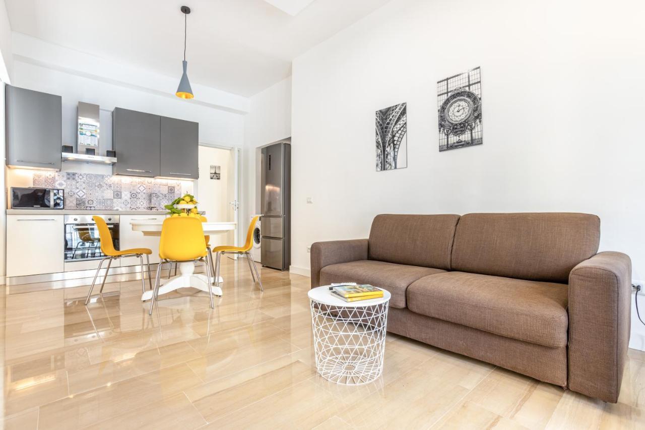 Vomero Deluxe Naples